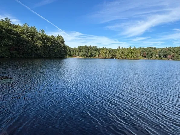 34 Shore Dr, Spencer, MA 01562