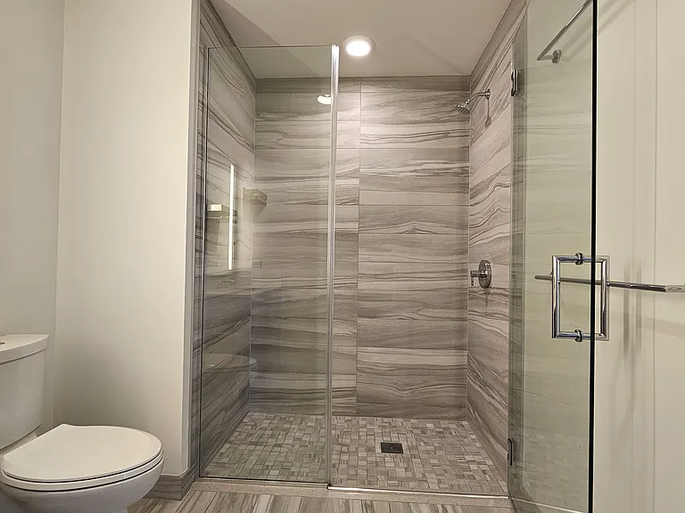 338 Main St #17H — Photo 8