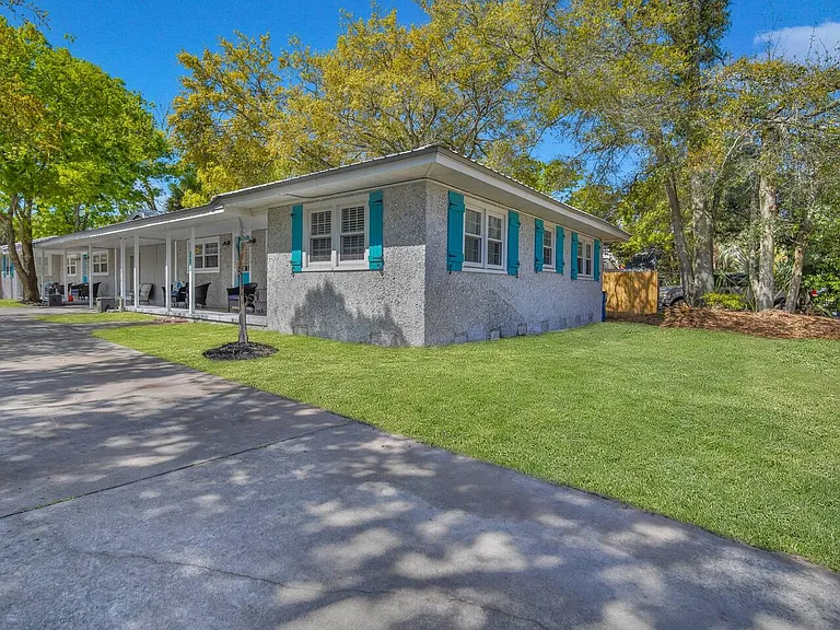 513 Demere Rd — Photo 34