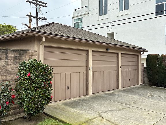 4th image of 1601 Camden Ave