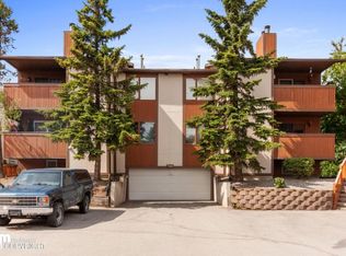 7230 Huntsmen Cir #5-B, Anchorage, AK 99518