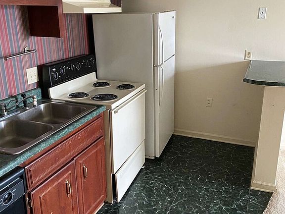 5th image of 232 Lanier Dr #22