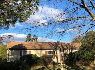 140 Broadway Rd, Cranbury, NJ 08512