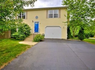 97 Sweet St, Warwick, RI 02889
