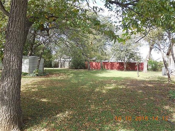 2nd image of 704 W Enon Ave