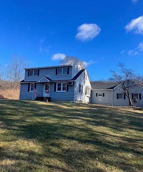 404 Stonetown Rd — Photo 1
