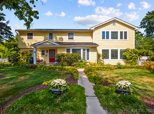 83 N Park Blvd, Glen Ellyn, IL 60137