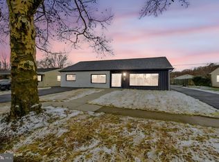 48 Chippendale Cir, Newark, DE 19713