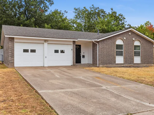 1312 Greenway Dr, Mesquite, TX 75149