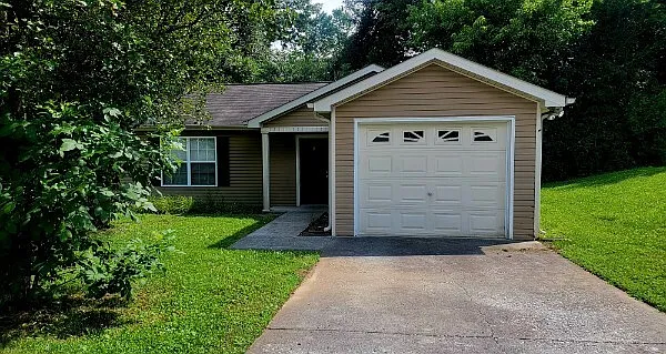 7634 Stonewood Creek Dr — Photo 1