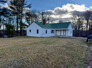 25 Ginger Ln, Hillsville, VA 24343