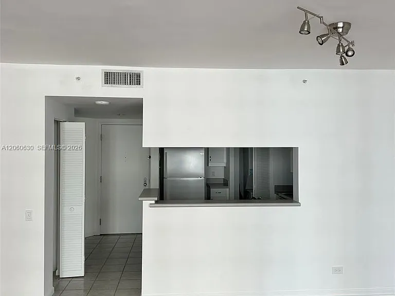 701 Brickell Key Blvd #1808 — Photo 9