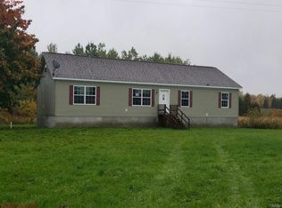 240 Harris Hill Rd, Fulton, NY 13069