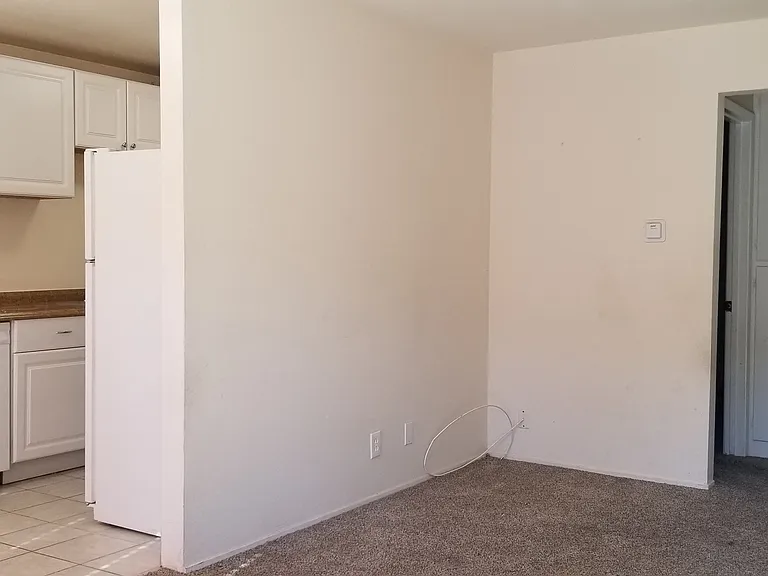 222 Milbrae Ln #10 — Photo 7