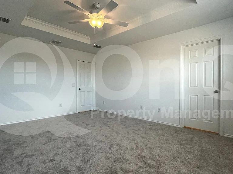 882 Breakwater Dr — Photo 12