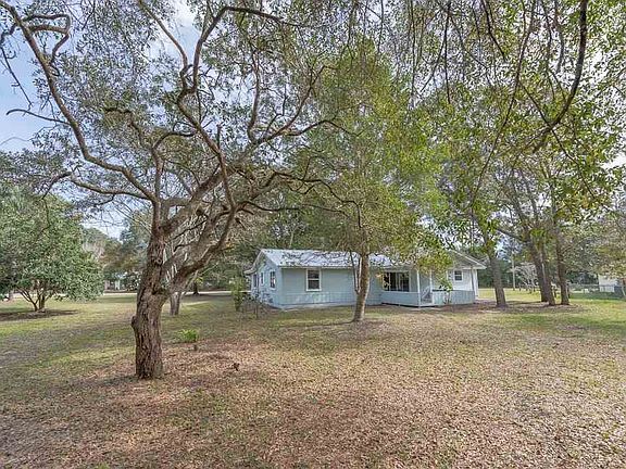 3rd image of 4233 Oak Ln