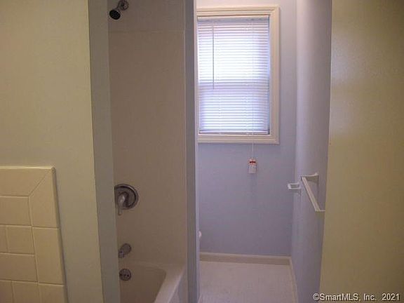 4th image of 136 Benham Ave #138