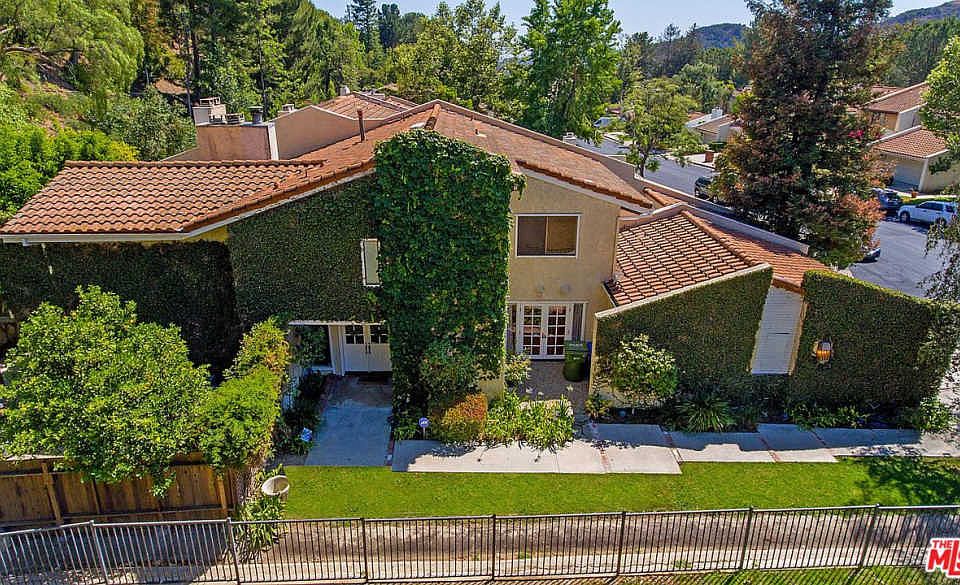 1st image of 2562 Almaden Ct