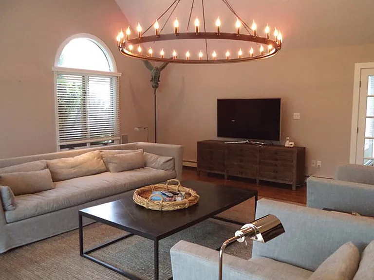40 Poxabogue Ln — Photo 8