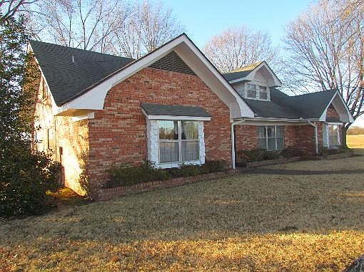 1st image of 2406 S Park Dr