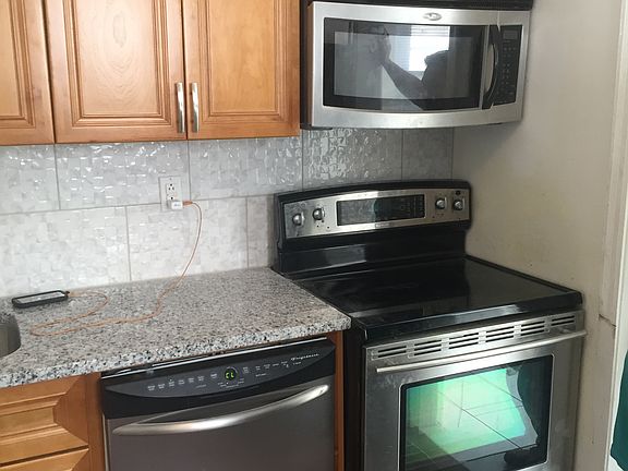 Stainless appliances