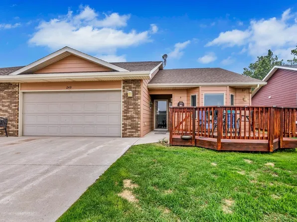 249 Desperado Ln, Custer, SD 57730