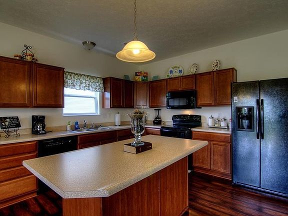 3rd image of 13819 Boulder Canyon Dr