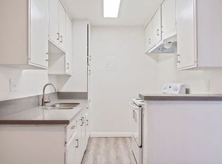 3726 W 102nd St #17759101, Inglewood, CA 90303