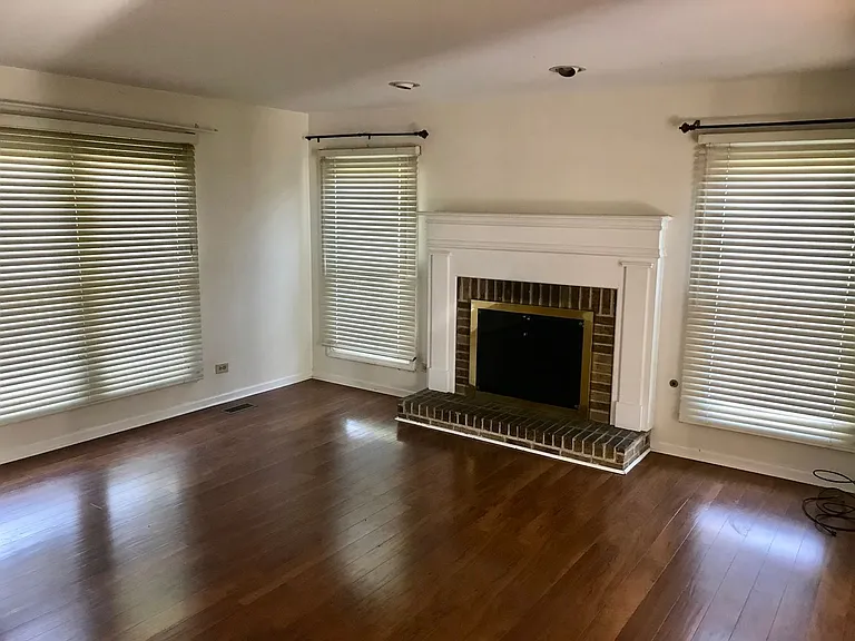 1120 Fieldstone Ln — Photo 10