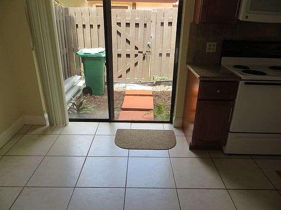 5th image of 11345 SW 133rd Ct APT 3