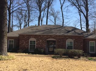 2352 Howard Rd, Germantown, TN 38138