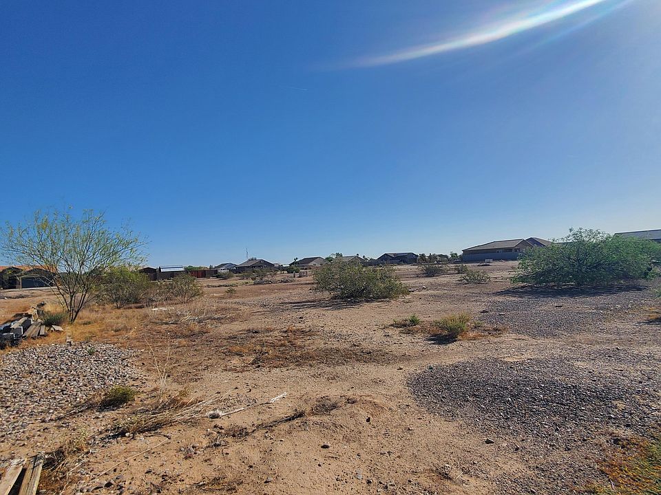 2nd image of 10861 W Cambria Cir