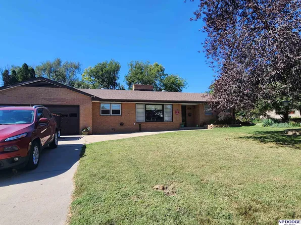 2004 Crawford St, Bellevue, NE 68005