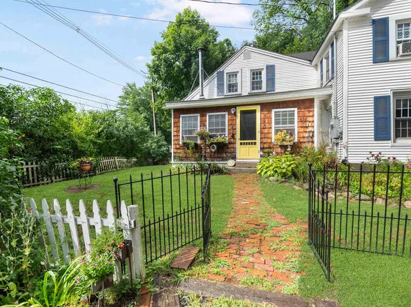 8 Thompson Street, Ashland, NH 03217