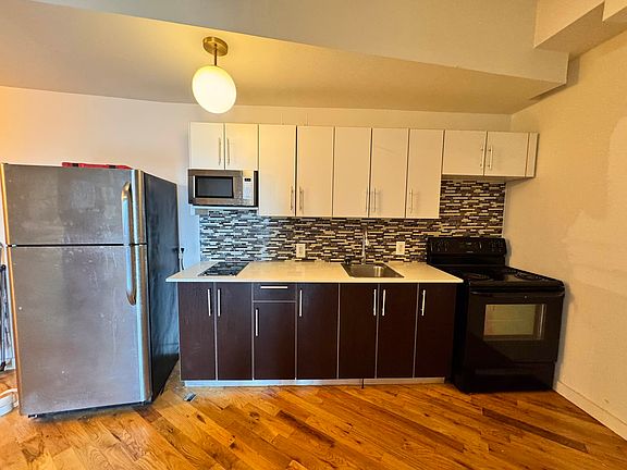 2nd image of 2928 41st Ave Ste 701