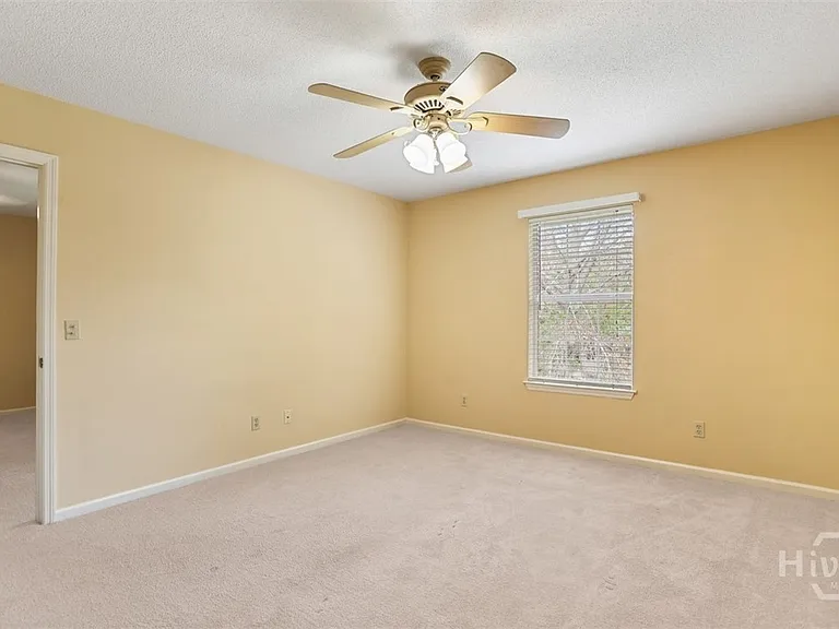 211 Edgewater Rd #40 — Photo 21