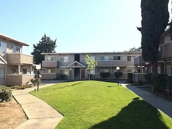 Building Photo - Park Villa Apartments