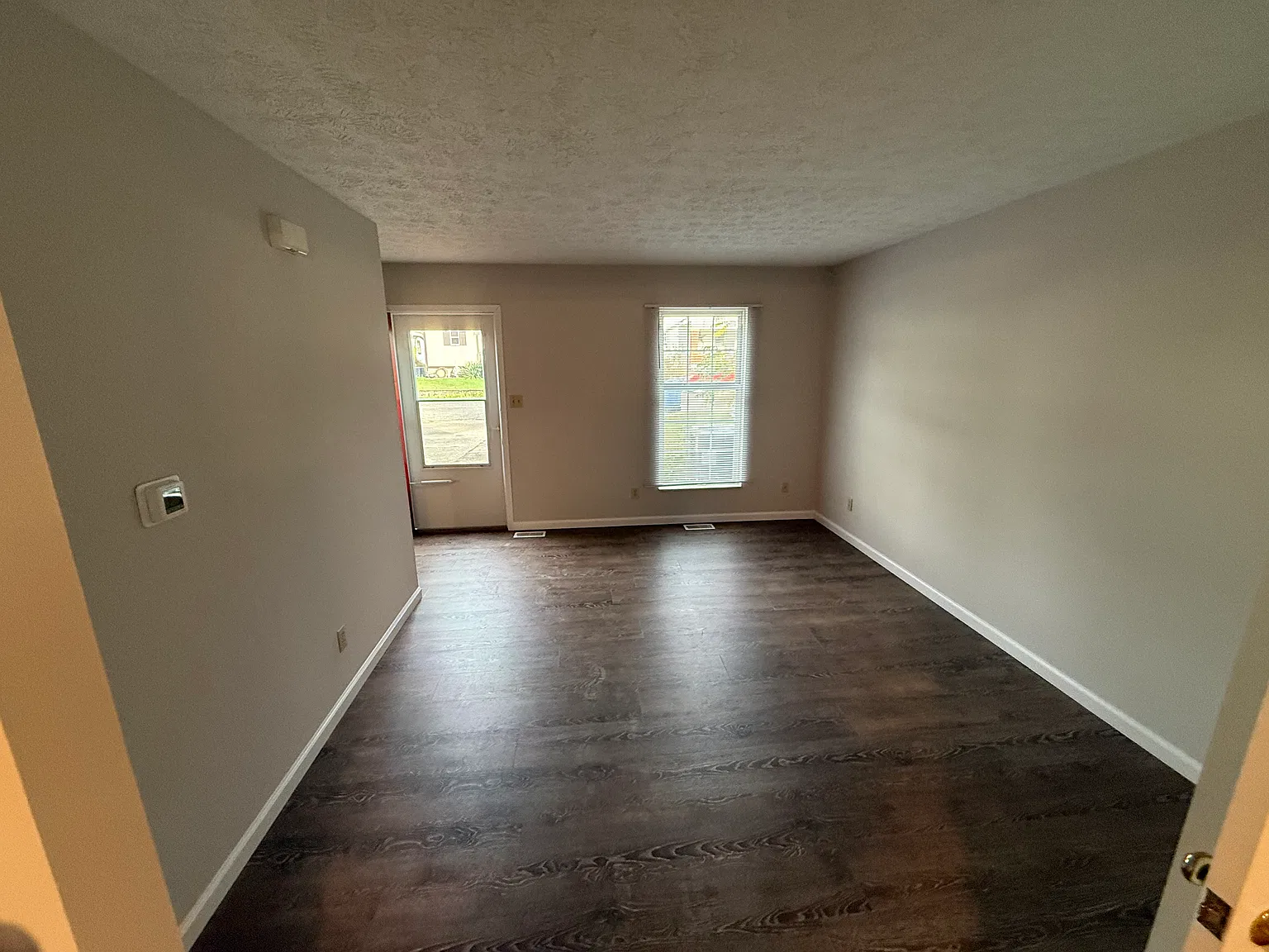 2 bed, 848 sqft, $1,200 — Photo 3