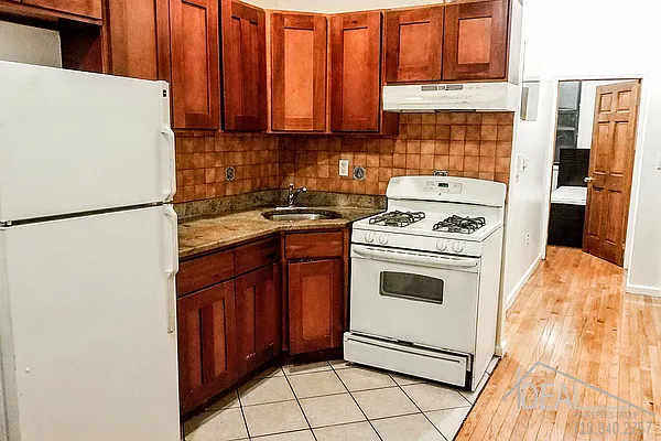 Rented by Ideal Properties Group | media 18