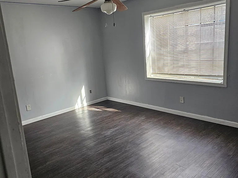 365 Winding River Dr #F — Photo 7