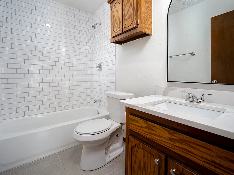 2605 Pennington Ave — Photo 12