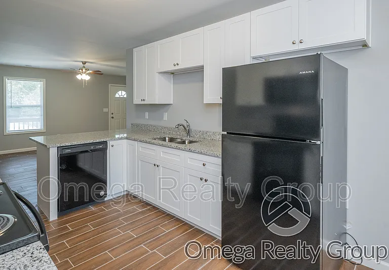 1178 Aquarius Dr — Photo 14