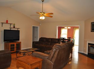 308 Rack Ln, Hubert, NC 28539