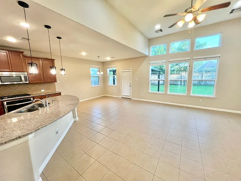26955 Churchill Gate Ln — Photo 12
