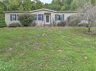688 War Valley Rd, Rogersville, TN 37857