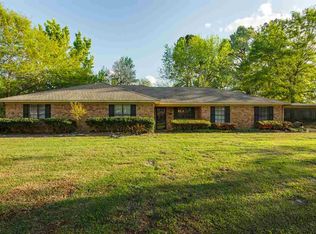 181 Harrington Dr, Gladewater, TX 75647