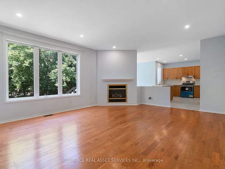 140 Annapolis Cir — Photo 13