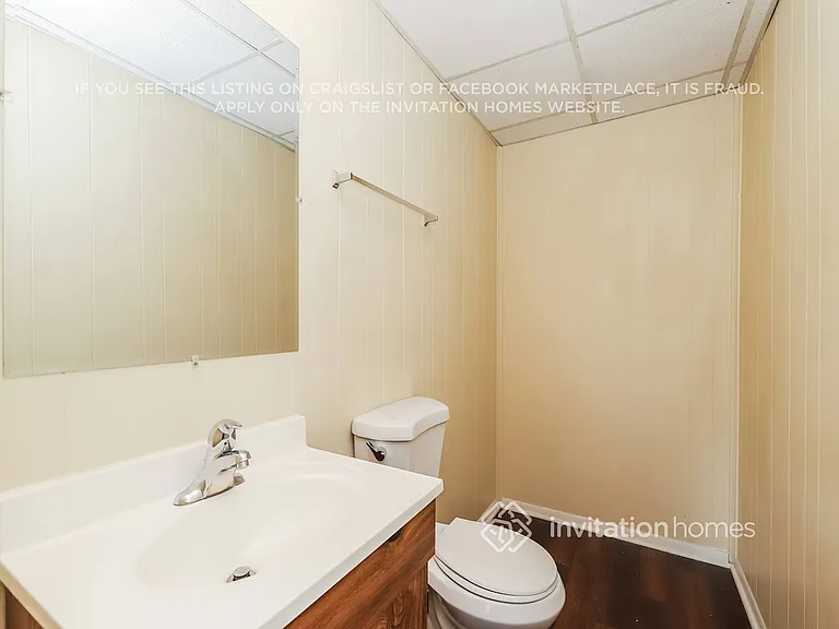 1307 Foxcroft Dr — Photo 16