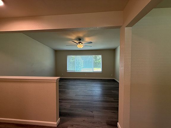 5th image of 1238 Woodfield Ave