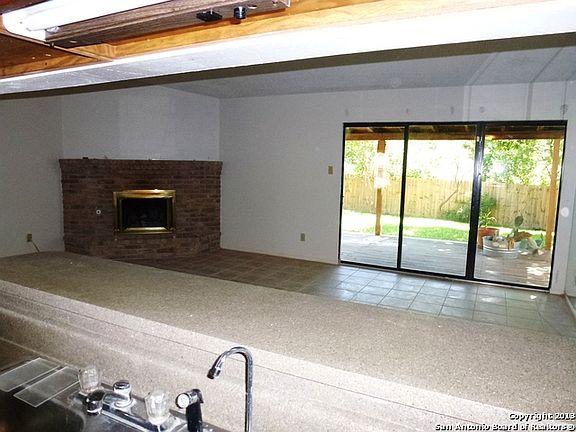 5th image of 13915 Flair Wood Dr.